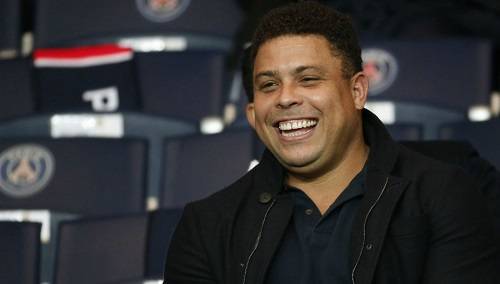 البرازيلي رونالدو يفضل ميسي وصلاح على كريستيانو