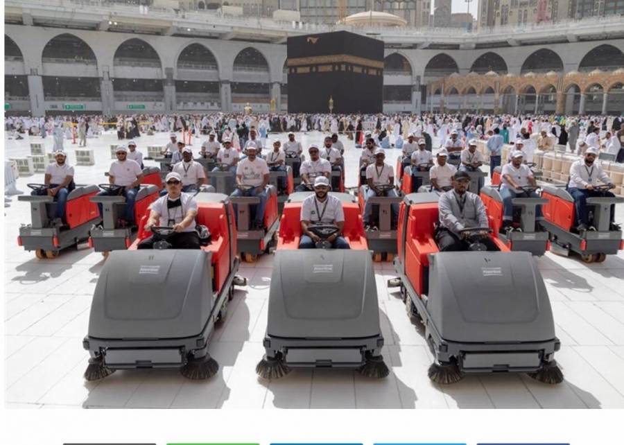 اربعة الاف عامل لتنظيف صحن المطاف ليلة٢٧رمضان