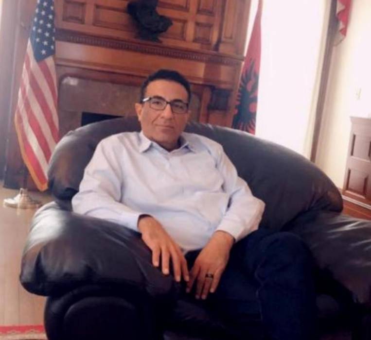بعد تدريسه لمدة عام فيها .... أ.د. البدورمن جامعة هاورد الامريكية يشيد بتطور جامعة عمان الاهلية