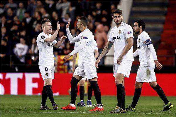 برشلونة يخطط لصفقة تبادلية مع فالنسيا