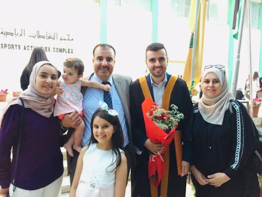 الف مبروك تخريج نجل الزميل عمر سلامة