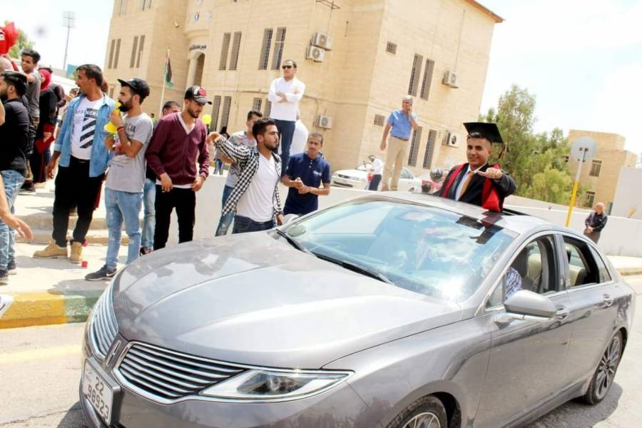 العموش يهنئ المشاقبه