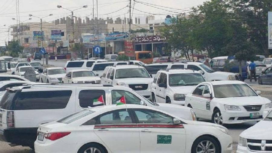 منع دخول مركبات البحارة المحملة بالخضار والفواكه السورية