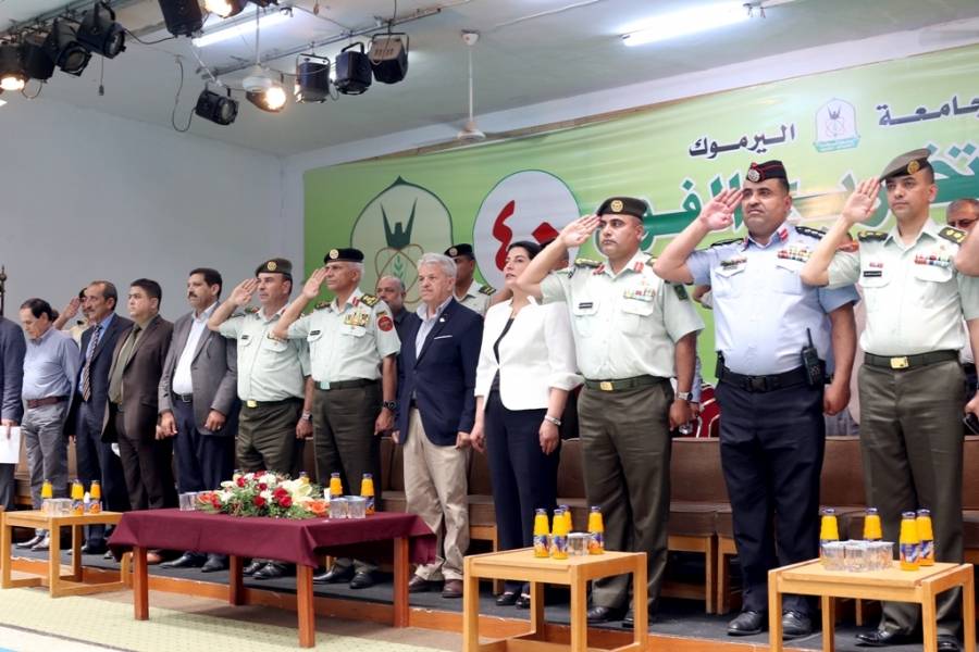 مندوب رئيس هيئة الأركان المشتركة يرعى احتفال جامعة اليرموك بالأعياد الوطنية.... صور