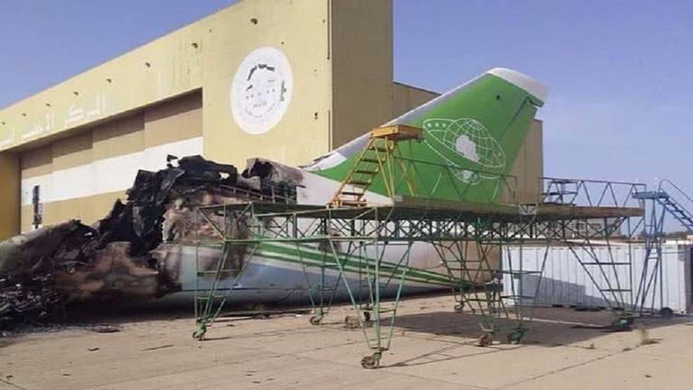 مفاجأة جديدة في ليبيا.. طيار أوكراني بعد الطيار البرتغالي الذي تبين أنه أمريكي