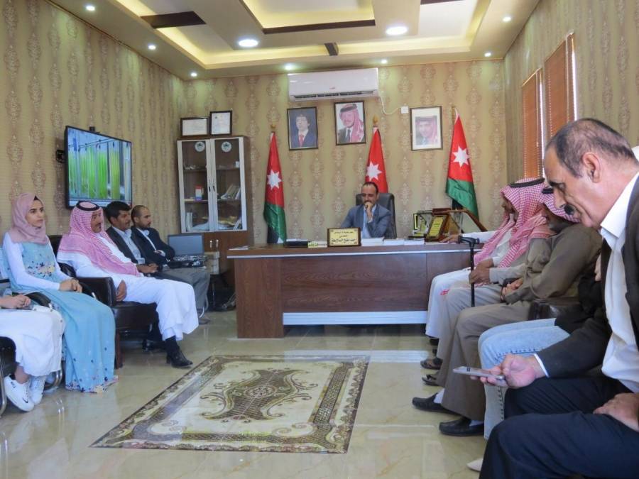 بلدية ام الرصاص تكريم اوائل التوجيهي.. .. صور