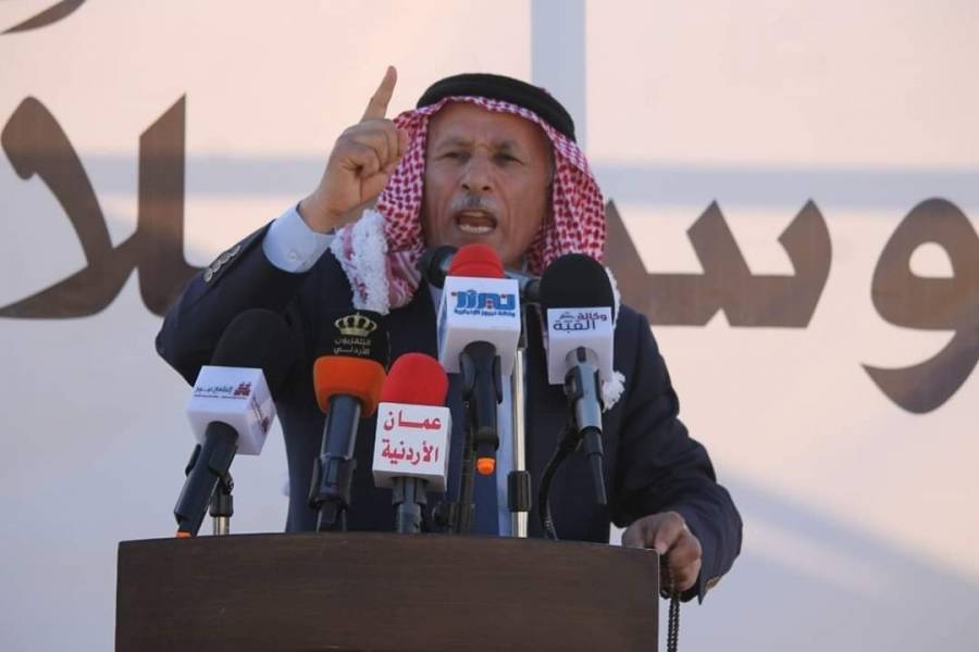 العرموطي يهاجم إدارة الحكومة لمؤسساتها