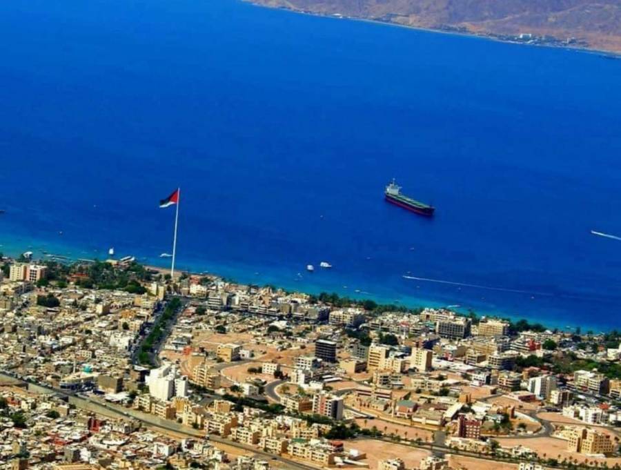 الحرارة في العقبة 42