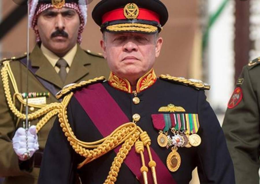 الملك يهنئ الفريق أول ركن عبدالفتاح البرهان