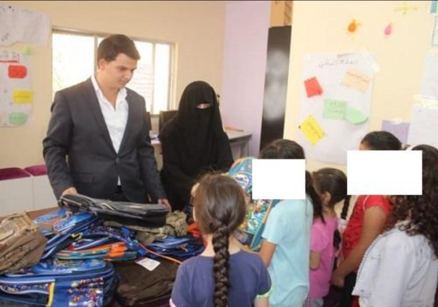 عروسان أردنيان يتبرعان بتكاليف الزواج