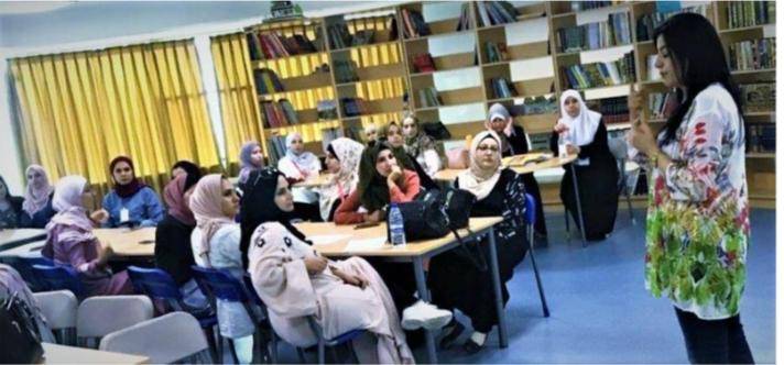 جامعة البترا تعقد ورشة التفكير الناقد في مدارس القادة الدولية