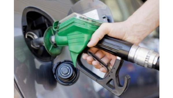 تخفيض أسعار البنزين اوكتان 90 قرشين و1.5 قرشا لبنزين 95 والسولار والكاز
