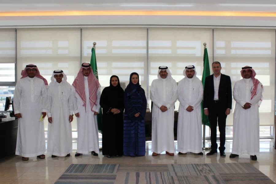 سفير خادم الحرمين الشريفين لدى الأردن يستقبل الدكتورة حنان آل عامر وممثل الهيئة العامة للاستثمار السعودي