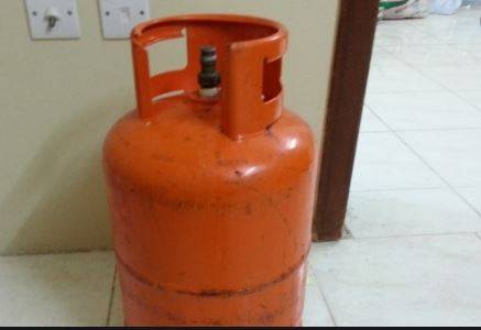 اصابة سيدة بانفجار اسطوانة غاز في عمان