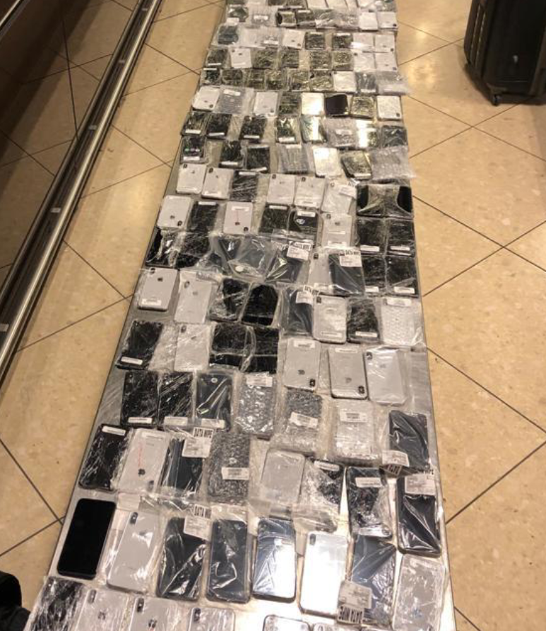 جمرك مطار الملكة علياء الدولي يتعامل مع 137 قضية جمركية خلال الثلاثة شهور الماضية