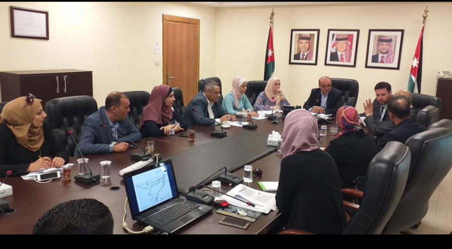 المومني : تأسيس شركة نقل في الزرقاء
