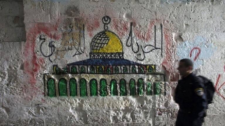 توتر في السجون الإسرائيلية و140 أسيرا ينضمون للإضراب المفتوح