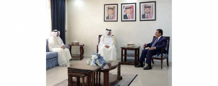 الطراونة يلتقي السفير القطري