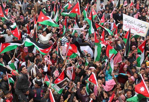 الأردنيون يأملون بصدور قرار من نقابة المعلمين بتعليق الإضراب