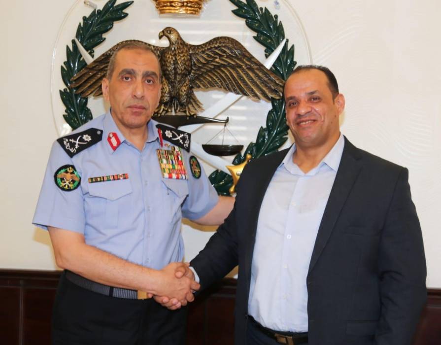 الحمود يستقبل العقيد محمد الدعجة... تفاصيل