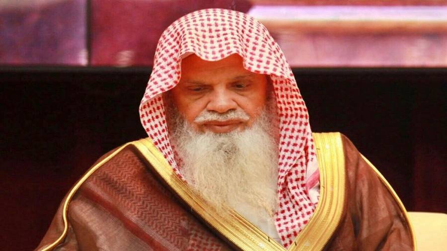 الحذيفي إمام المسجد النبوي الشريف يتعرض لجلطة