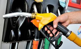 الحكومة ترفض طرح بنزين 92 .. والمصفاة تستهجن