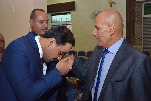 بالصور :  العبادي طلب  وابو بقر أعطى... الف مبروك ل آدم واسيل