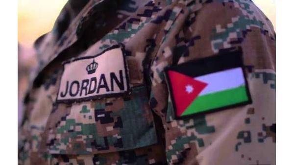 وزير العمل : يدعو الشباب للإلتحاق ببرنامج خدمة وطن