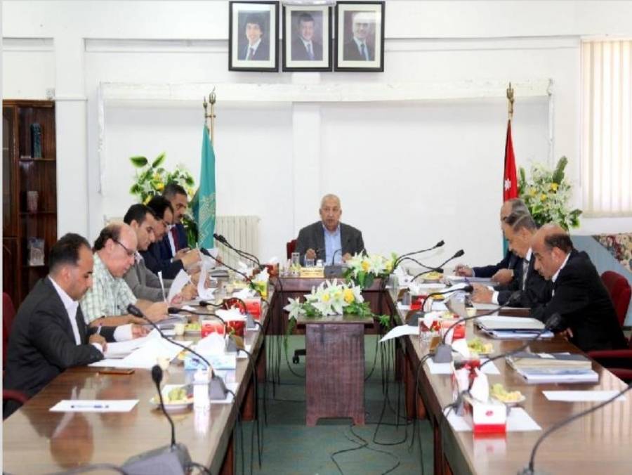 بالأسماء : مجلس أمناء جامعة آل البيت يوافق على تشكيلات نواب العمداء والتقرير المالي