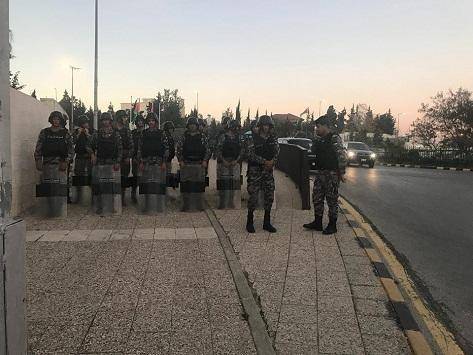 توجد امني كثيف في محيط الدوار الرابع