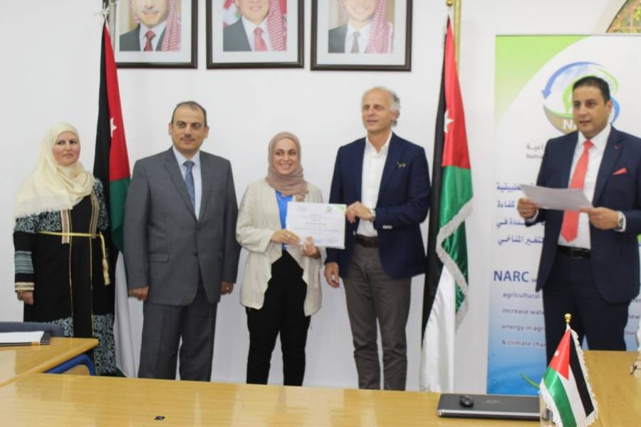 حداد: يخرج المشاركين في ورشة تدريبية حول تحسين إنتاج وجودة منتجات نحل العسل 