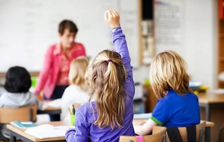 التربية ستعوض اضراب المعلمين بدوام يوم السبت .. وتقليل أيام العطلة الشتوي