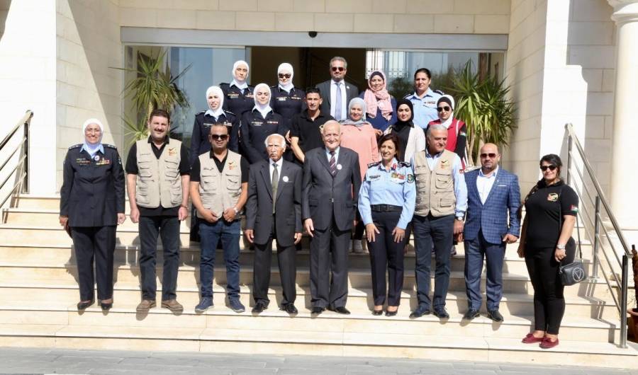 اعضاء مبادرة ابشر سيدنا تزور إدارة الشرطة النسائية...صور