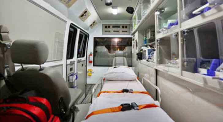 إجراء عملية ولادة داخل سيارة إسعاف الدفاع المدني