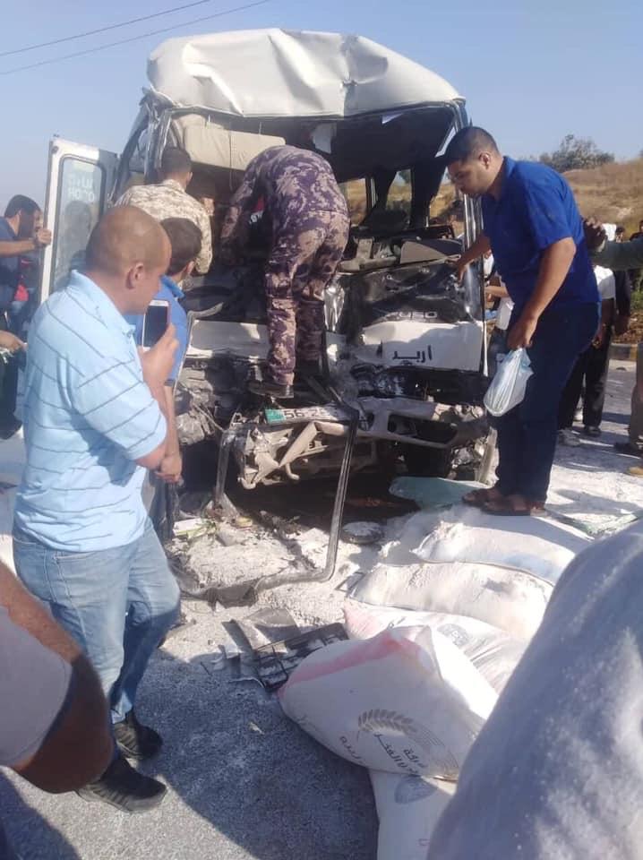 عاجل... إصابة (28) شخص اثر حادث تصادم في  اربد