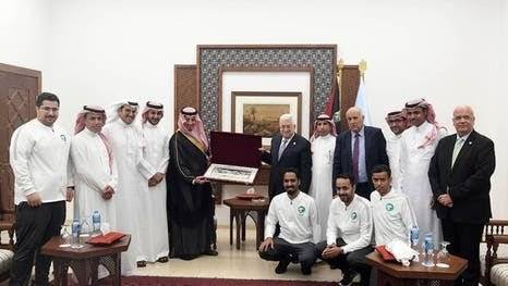 ‏الرئيس الفلسطيني ‎عباس يستقبل منتخب المملكة العربية السعودية...صور