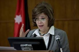 الحكومة تقر بتراجع الإدارة العامة .. تفاصيل