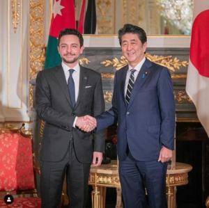 ولي العهد يلتقي رئيس وزراء اليابان