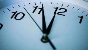 بدء العمل بالتوقيت الشتوي الجمعة المقبلة