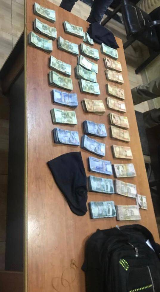 عاجل : القبض على الفاعل الرئيسي في قضية سلب فرع بنك المحطة وبحوزته نصف المبلغ المسلوب