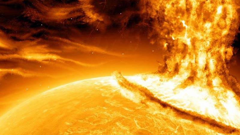 فلكي اردني: عاصفة شمسية قوية تضرب الارض