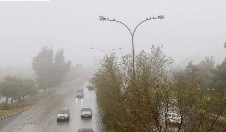 انخفاض على درجات الحرارة وتساقط للامطار وتحذيرات من السيول