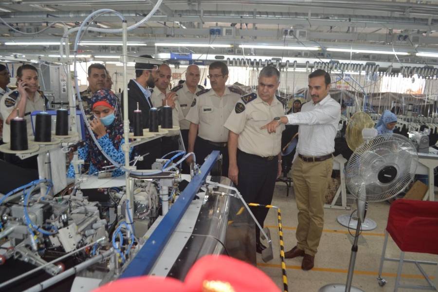 مدير عام الجمارك يتفقد مركز جمرك الضليل... صور