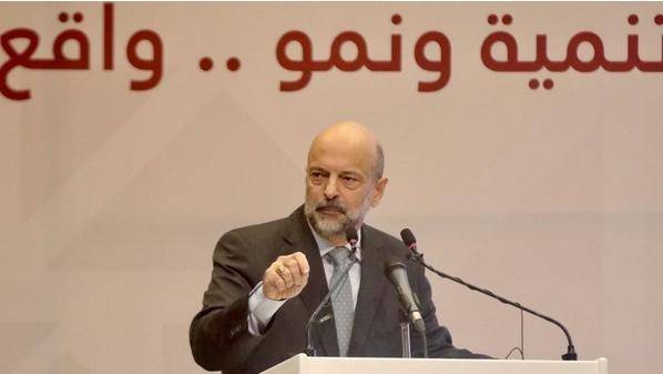 الرزاز يطلق إجراءات لتنشيط الاقتصاد وتحفيز الاستثمار (تفاصيل)