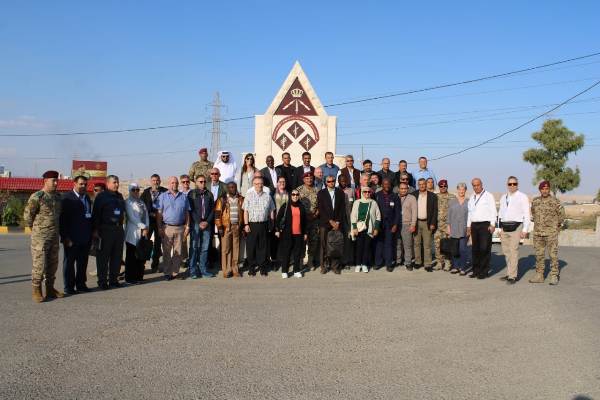 وفد من مركز جنيف للسياسات الأمنية يزور قيادة لواء سمو الشيخ محمد بن زايد آل نهيان التدخل السريع