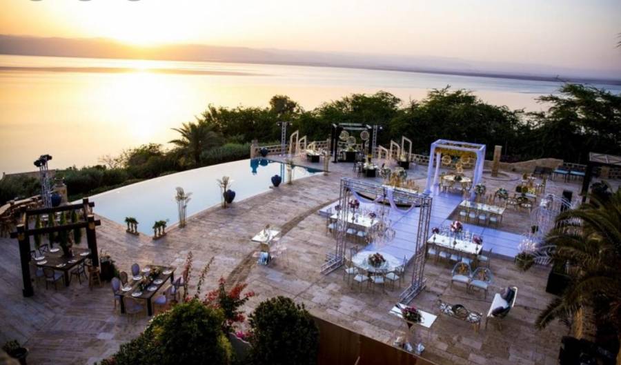 حفل زفاف لرجل أعمال هندي في البحر الميت