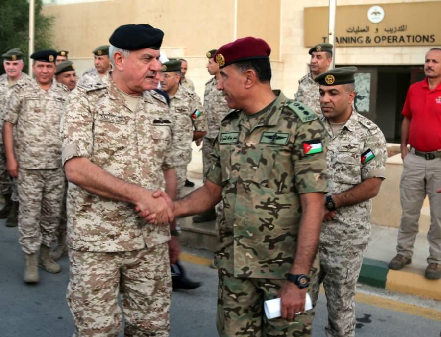 الحنيطي: يشيد في  (KASOTC) لرفع كفاءة المتدربين من الجيش العربي... صور