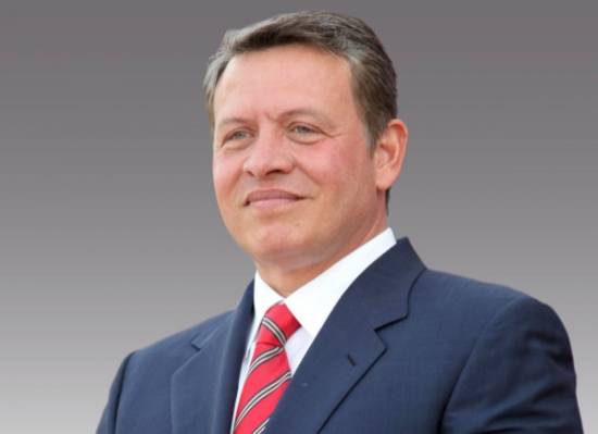 الملك يلتقي عددا من ابناء لواء ناعور