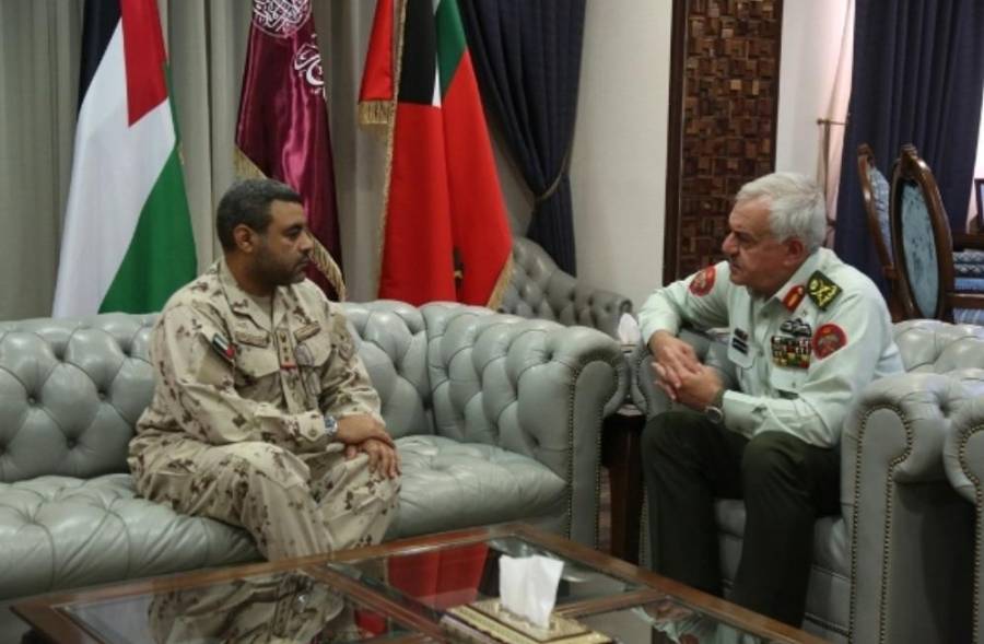 رئيس هيئة الأركان المشتركة يستقبل الملحق العسكري الإماراتي