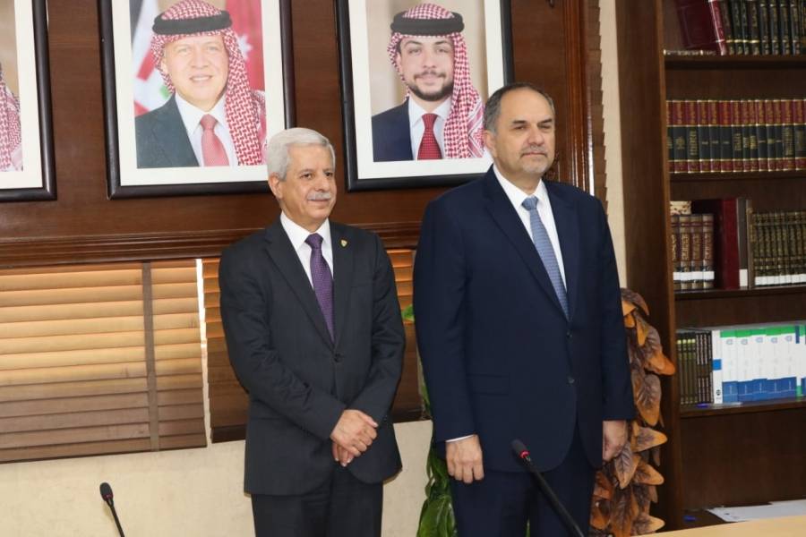 (134) محامياً يؤدون اليمين القانونية أمام وزير العدل اسماء